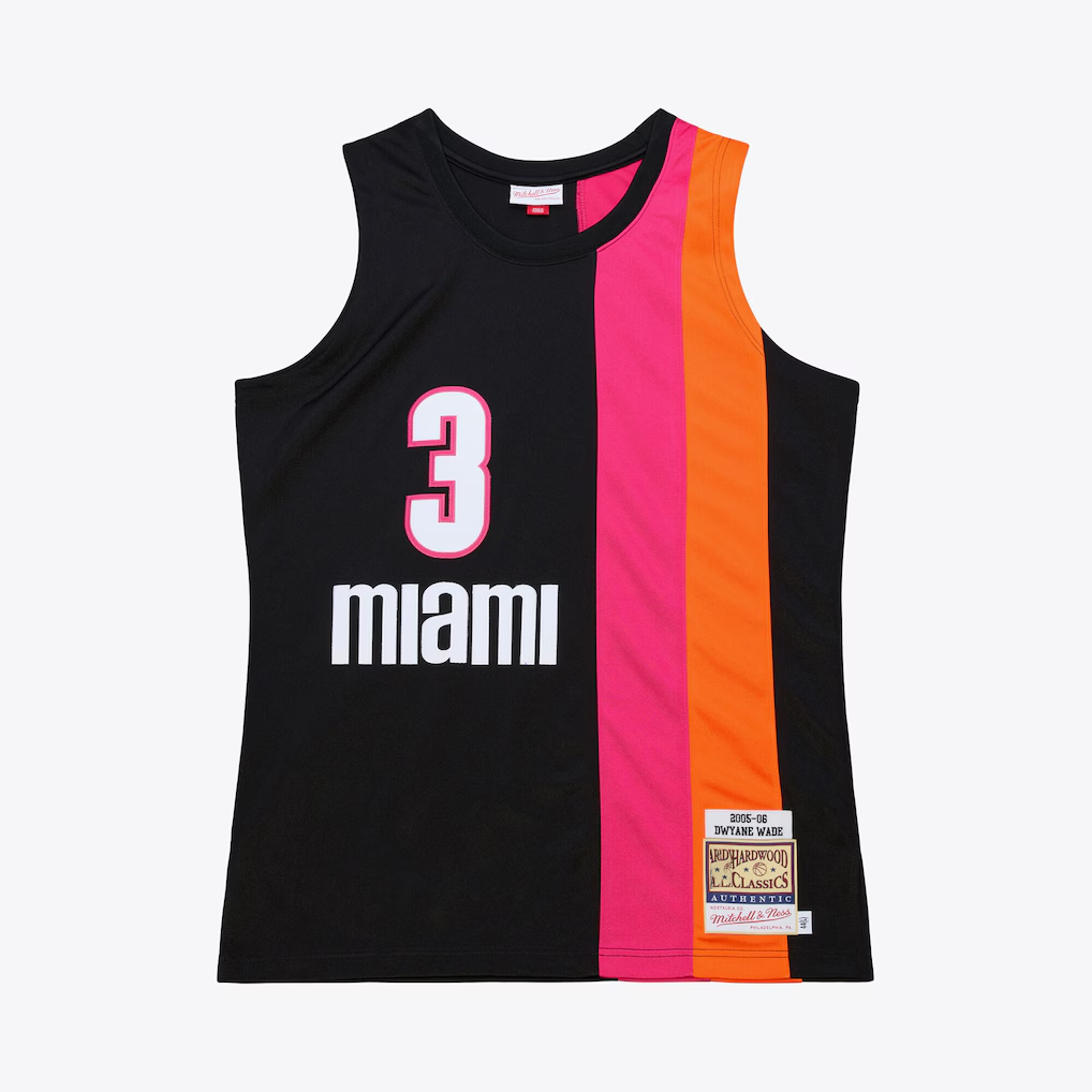 Kdoa M.Heat #3 Dwyane Wade Mitchell & Ness Black 2005-06 Hardwood Classics Authentic Jerseys